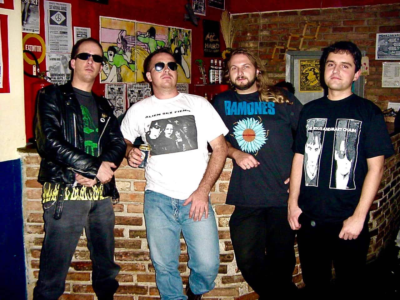 Banda de punk rock curitibana No Milk Today