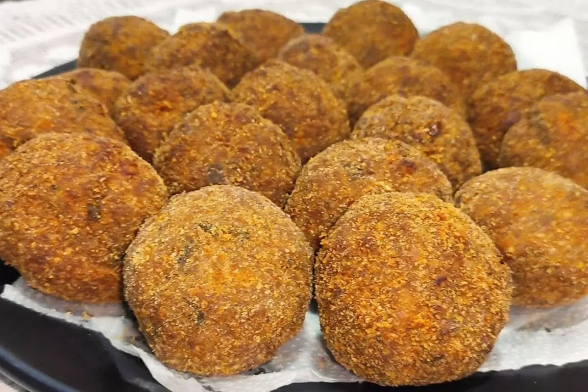 Bolinho de Carne com Pãozinho Amanhecido; Comida de Buteco, delicioso, fácil e econômico