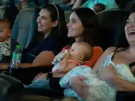CineMaterna: sessões de cinema adaptadas para mamães e bebês